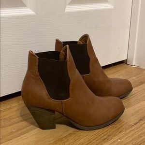 Ankle booties